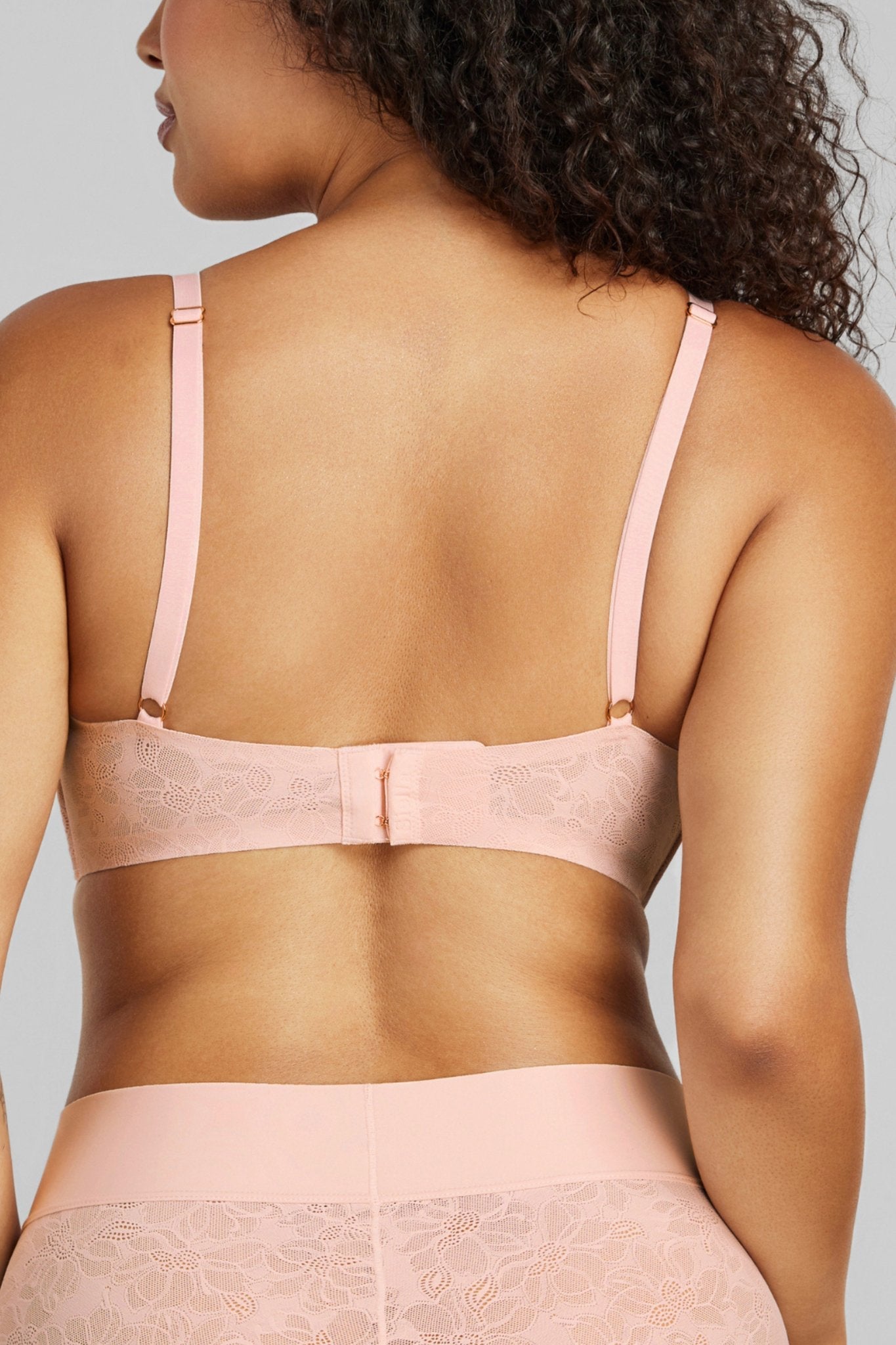 Soft Lace Balconette Foam Bra - SIELLA - Color: Barely Pink Rose délicat