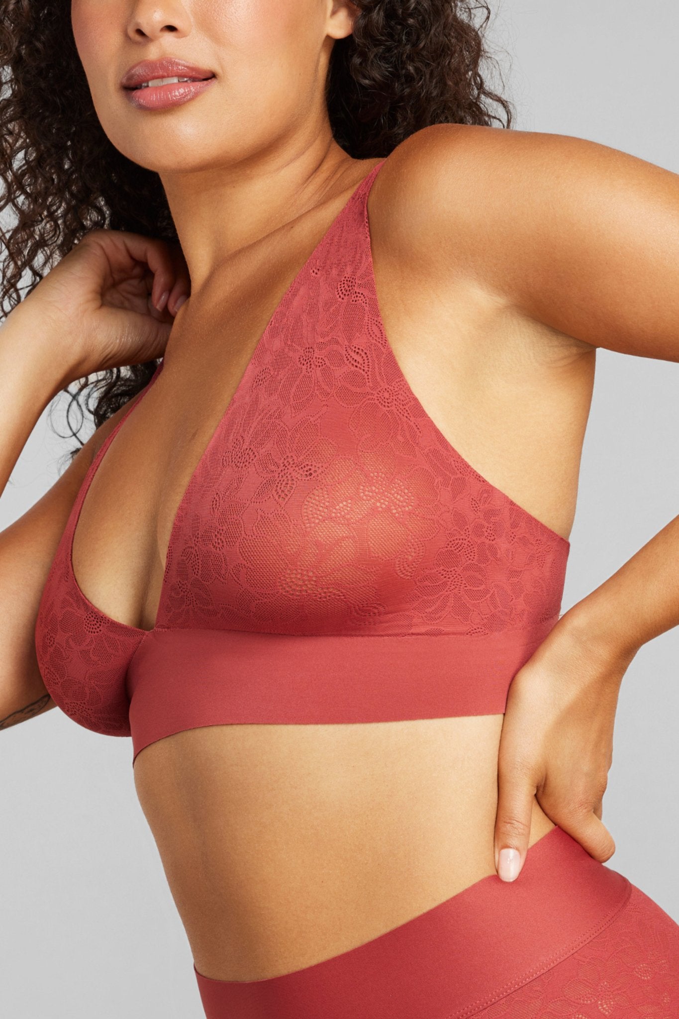 Soft Lace Plunge Non-Padded Bra - SIELLA - Color: Rosewood Bois de rose